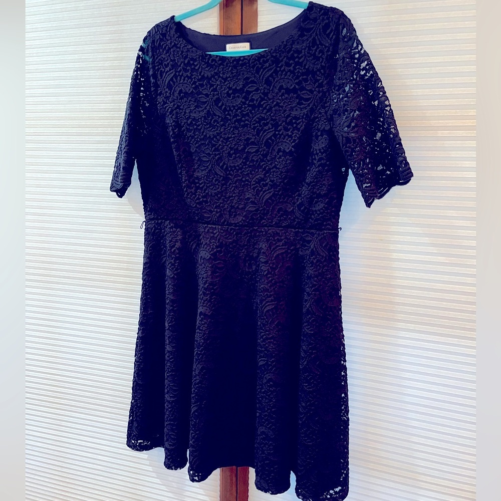 Knee length all over lace dress in navy blue. Size L